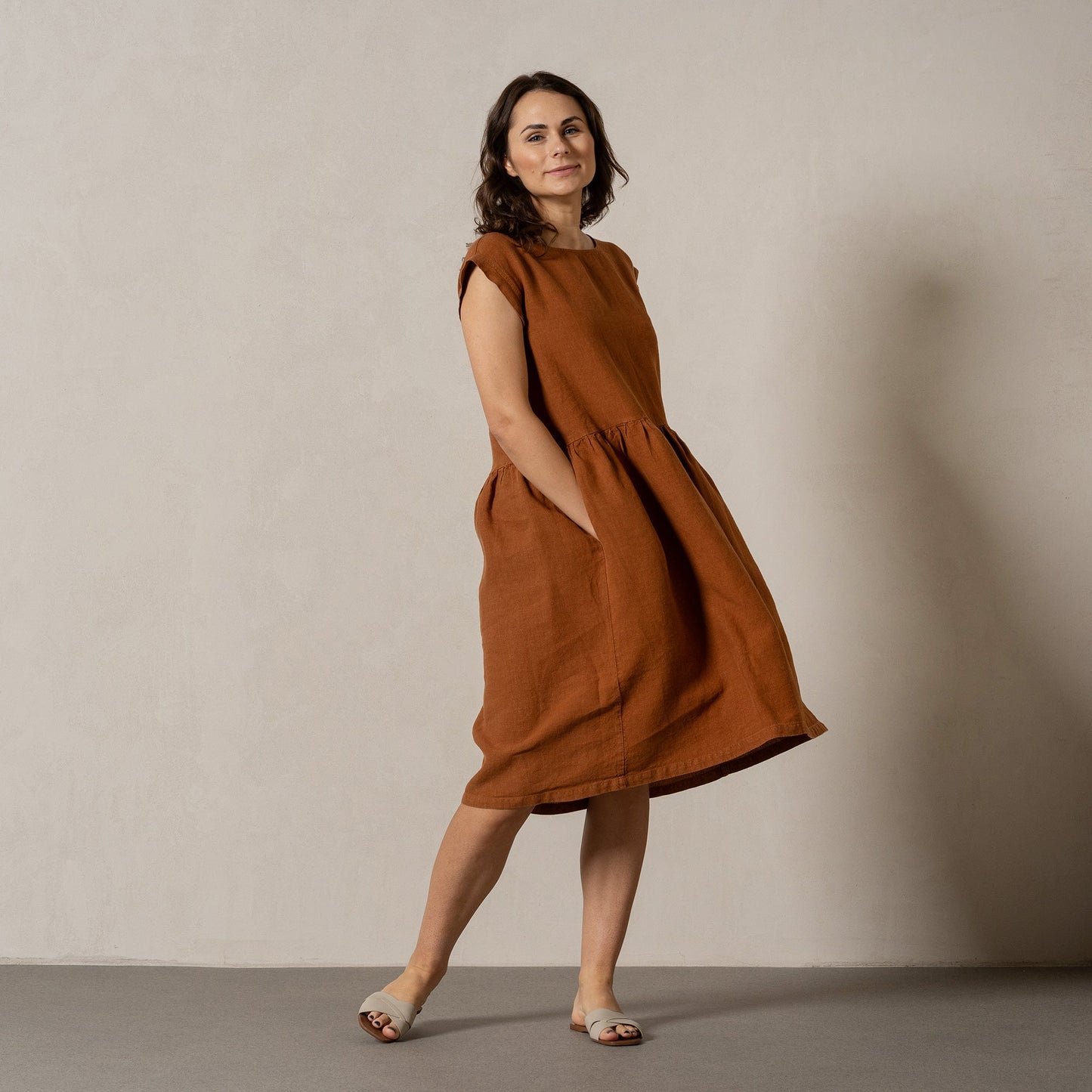 Smock Dress Cecilia Almond Brown