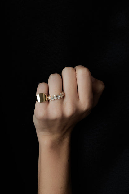 Tallows Signet Ring | Yellow Gold