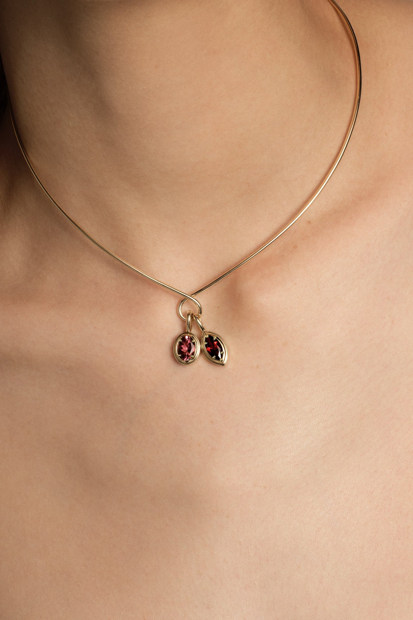 Roma Oval Gemstone Pendant | Yellow Gold