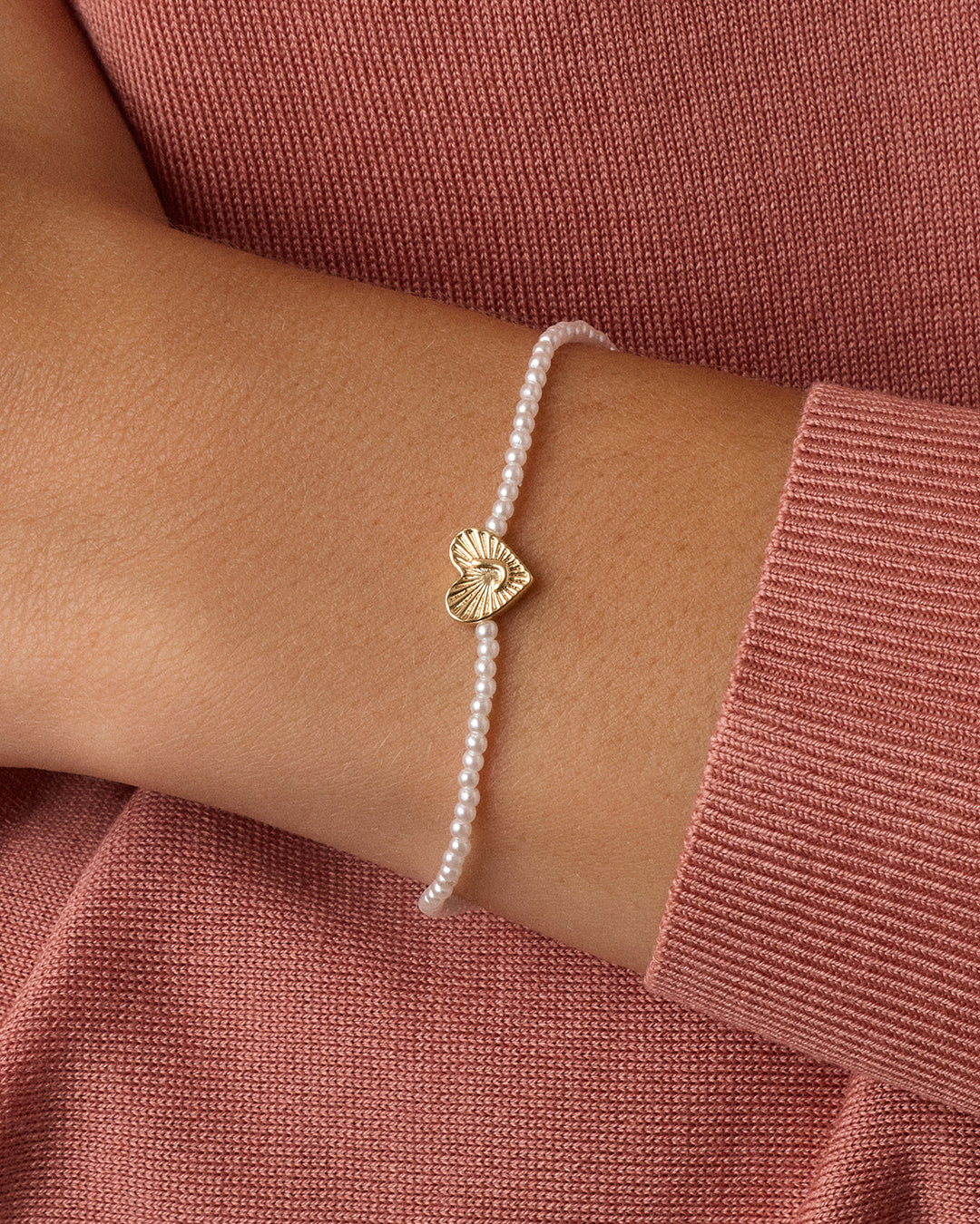 Pearl Vintage Heart Alphabet Bracelet