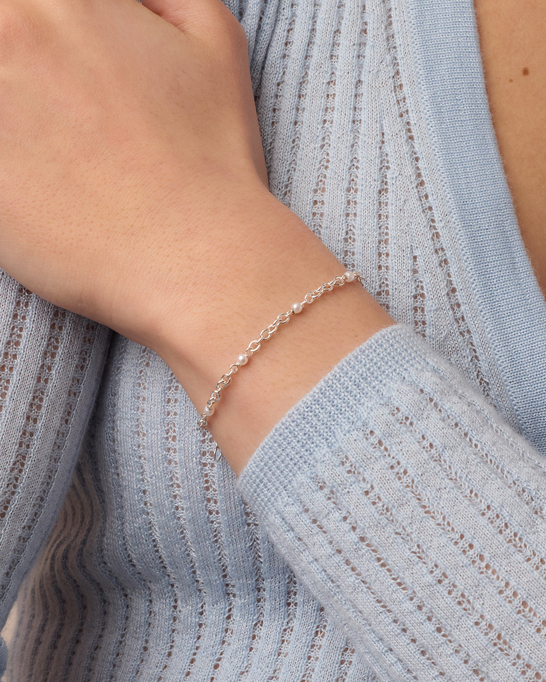 Finley Pearl Dot Bracelet