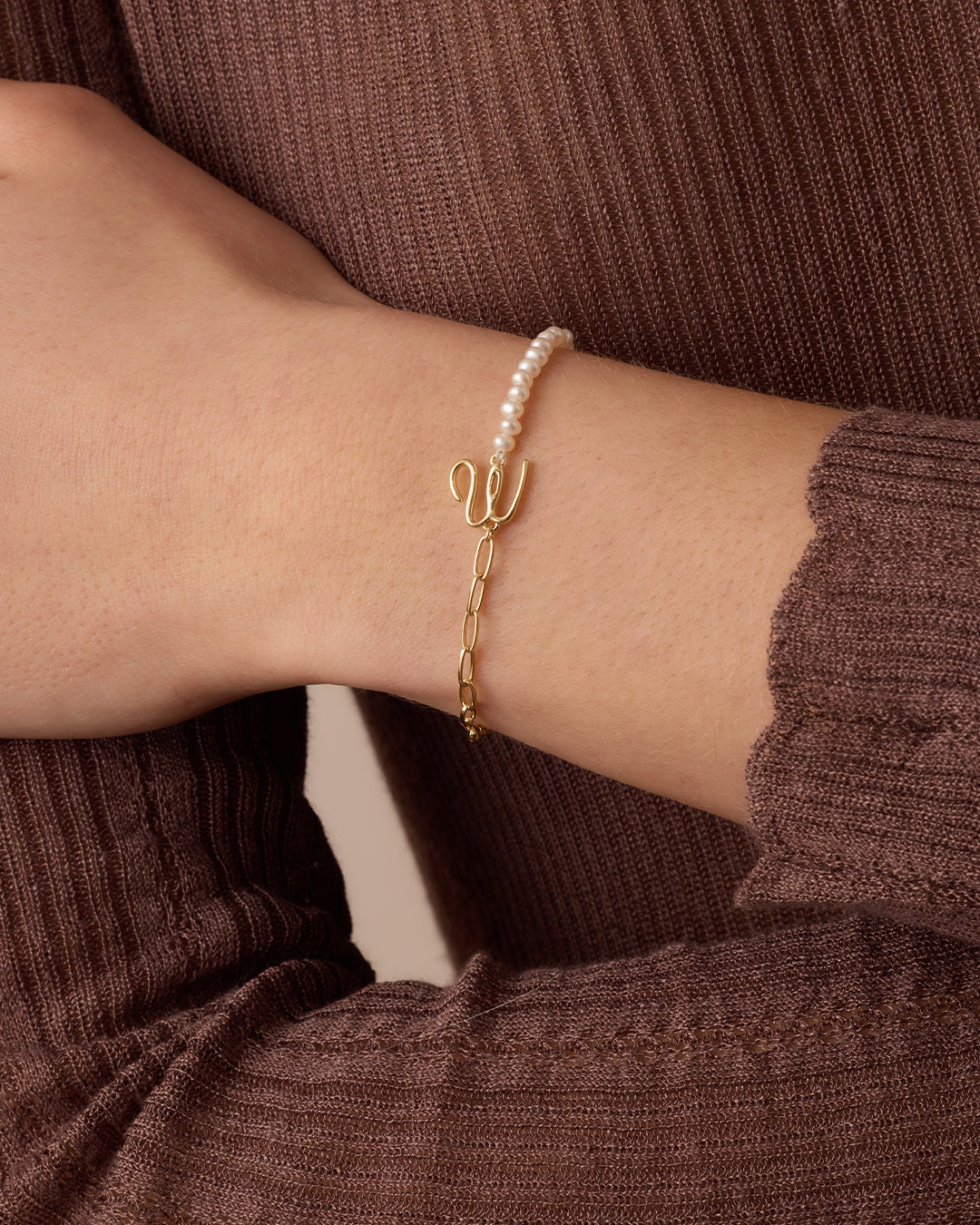 Lou Pearl Alphabet Bracelet