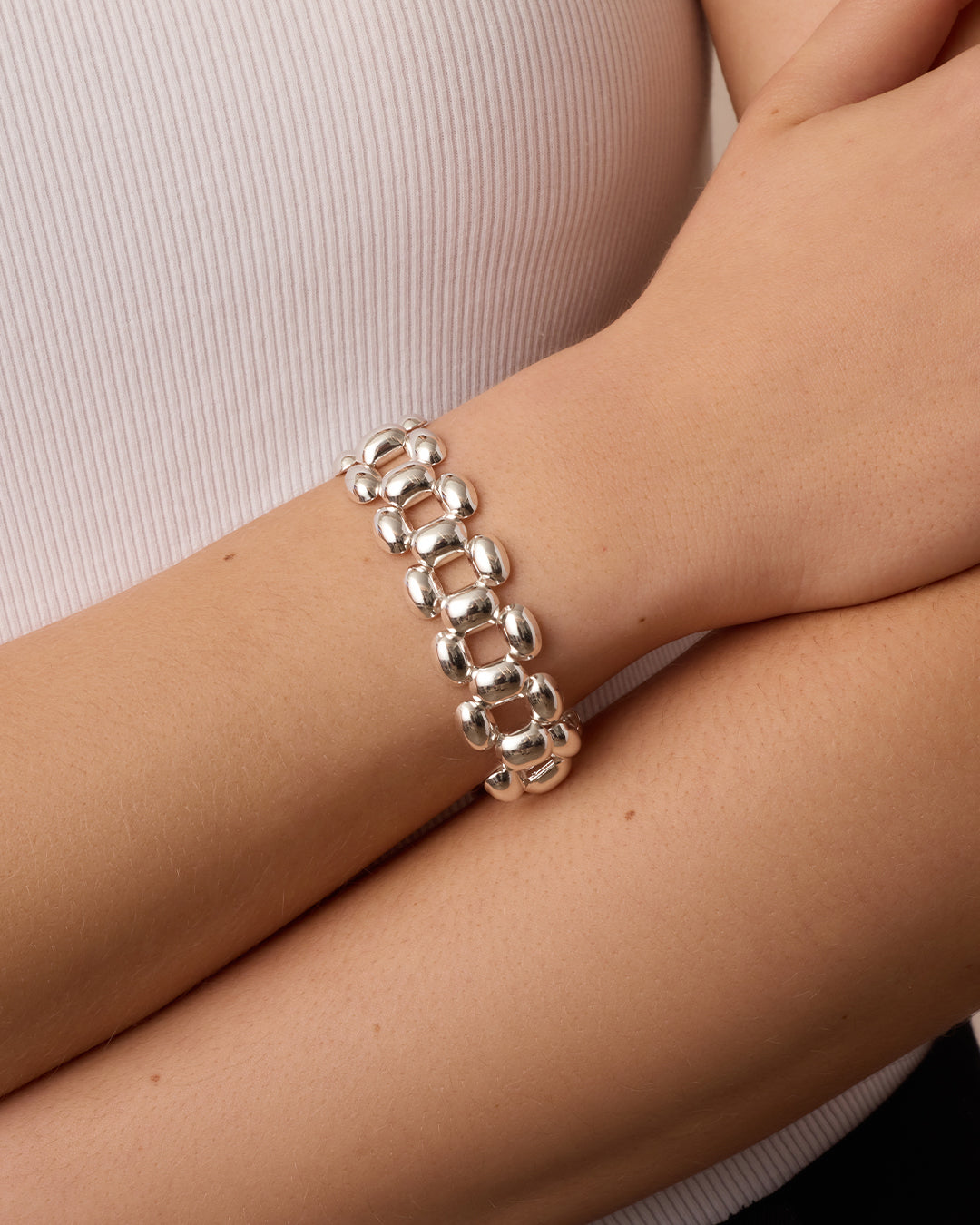Zoey Helium Bracelet