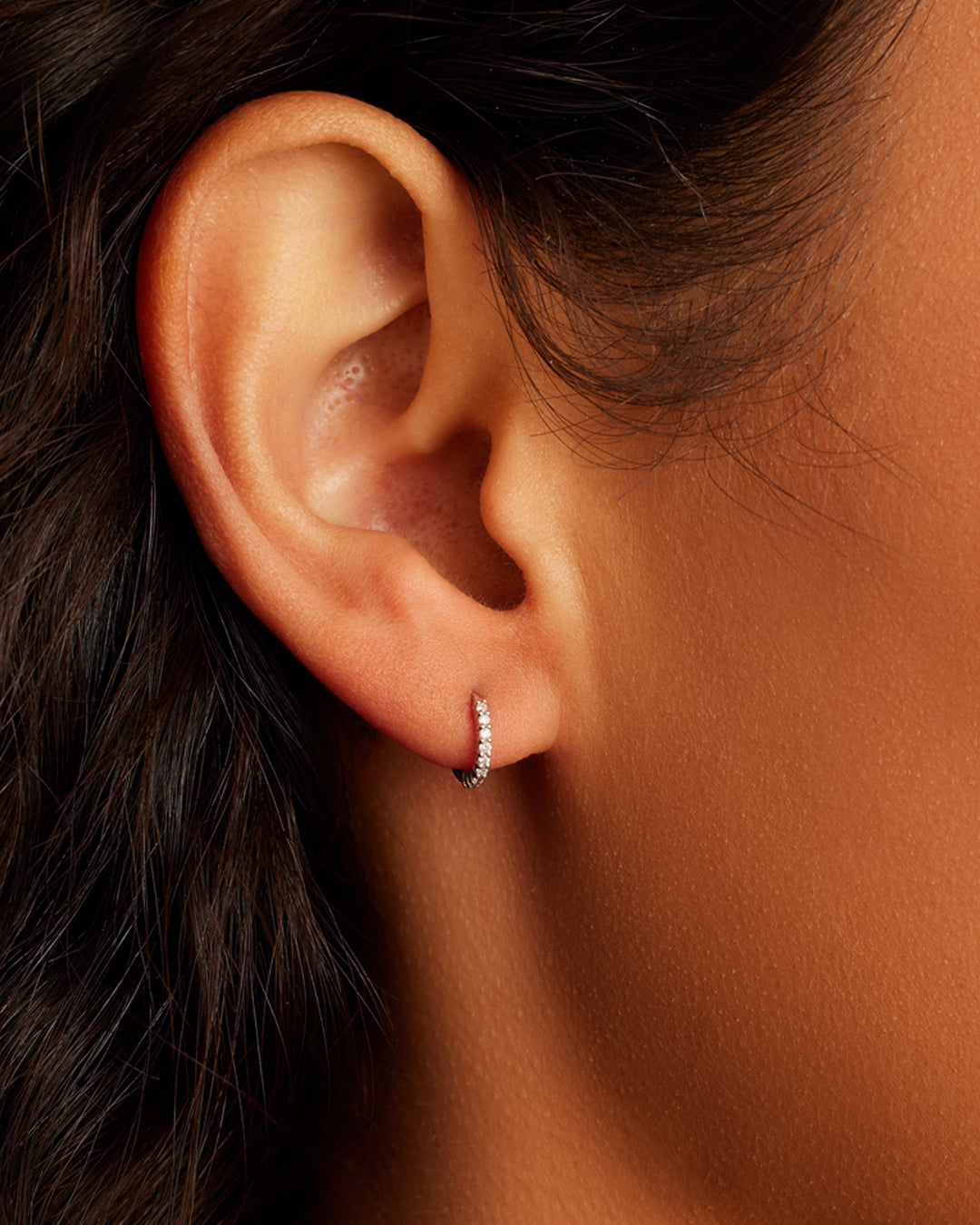 14K White Gold Diamond Pavé Single Huggie