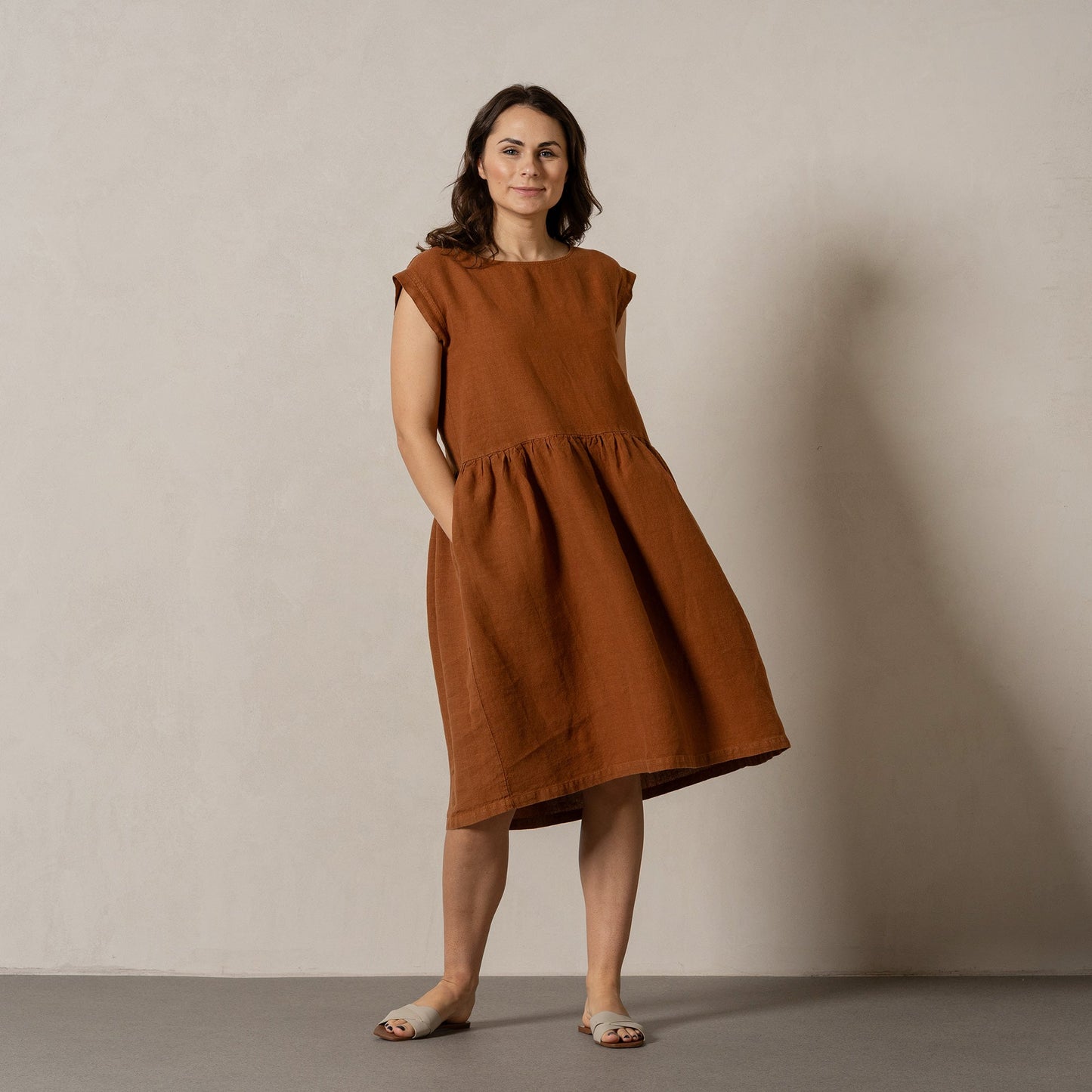 Smock Dress Cecilia Almond Brown