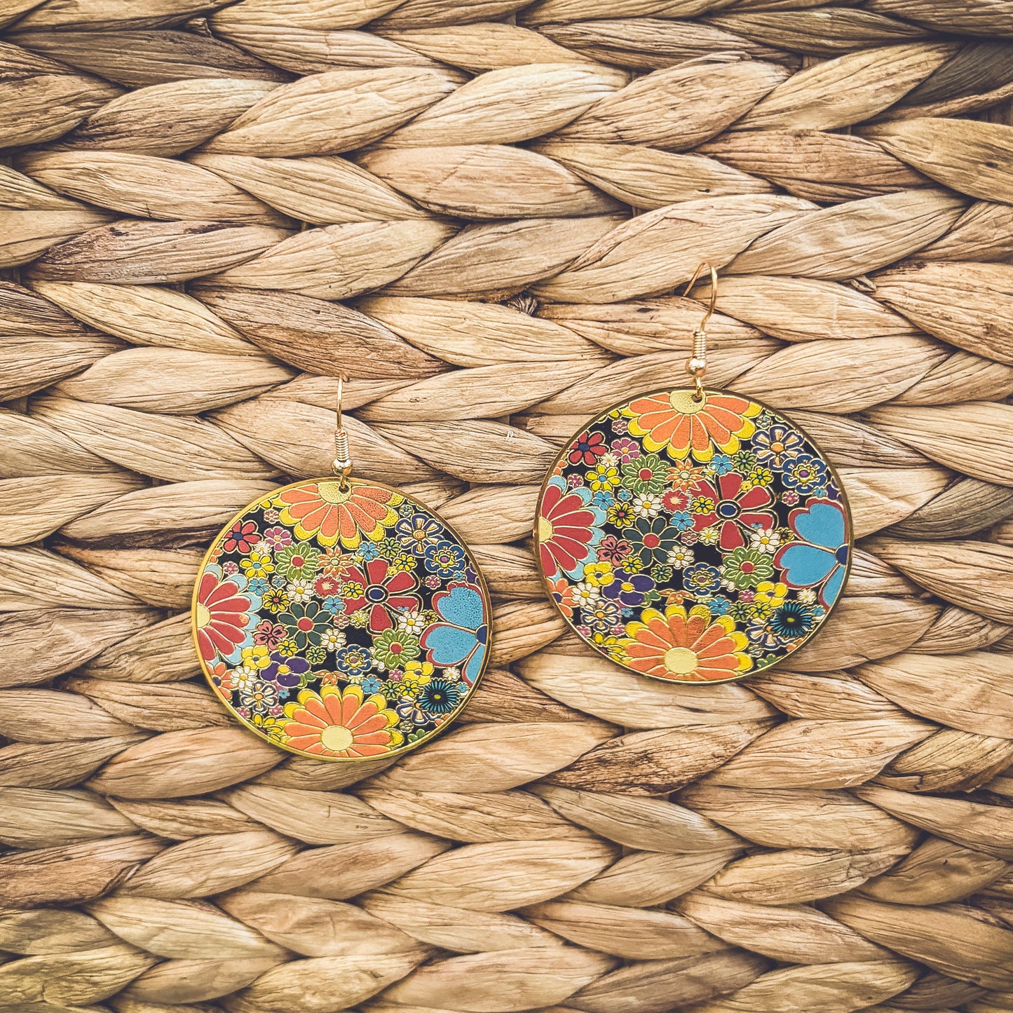 Fun Retro Flower Circle Earrings