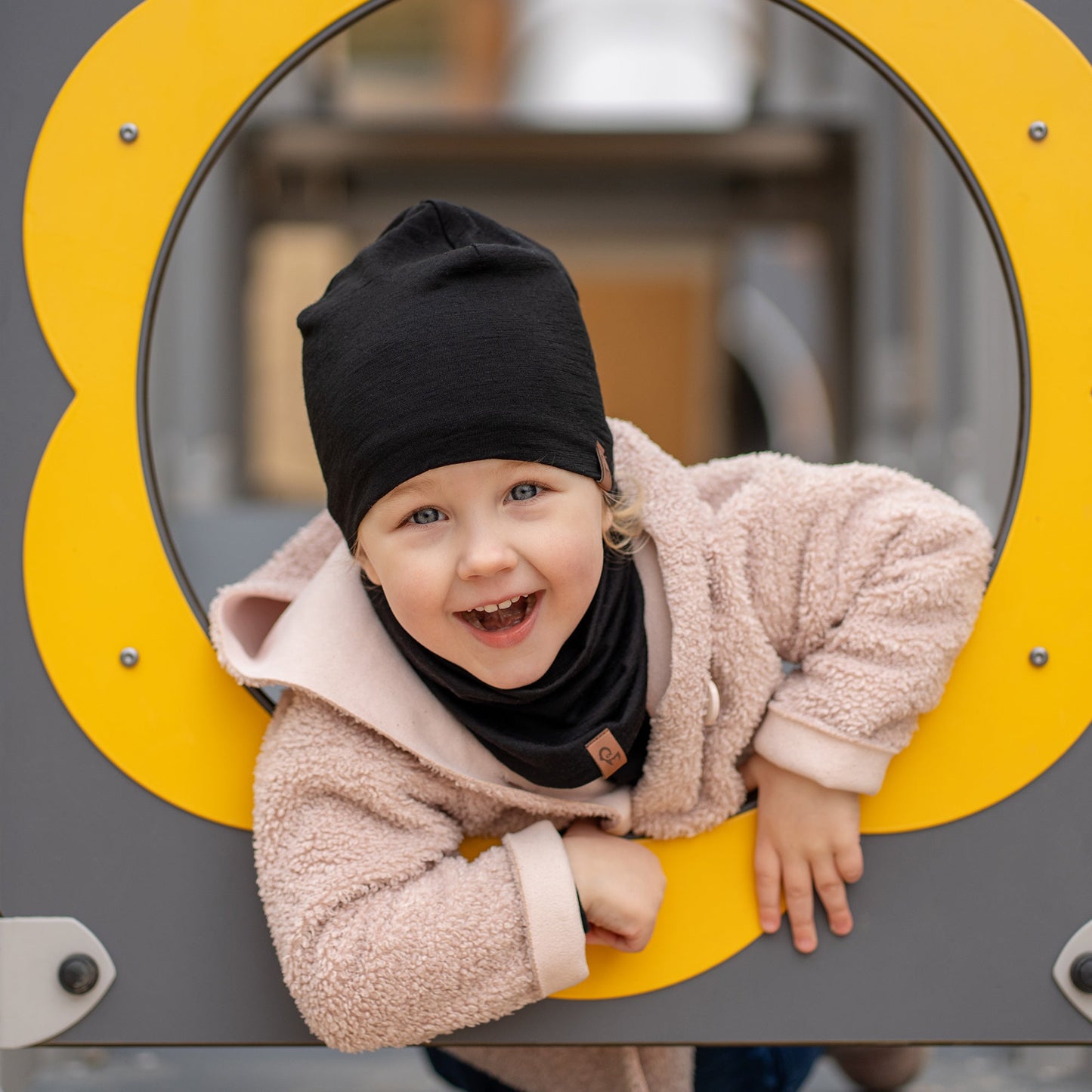 Kids' Merino Wool Neck Gaiter & Beanie 2-Piece Set