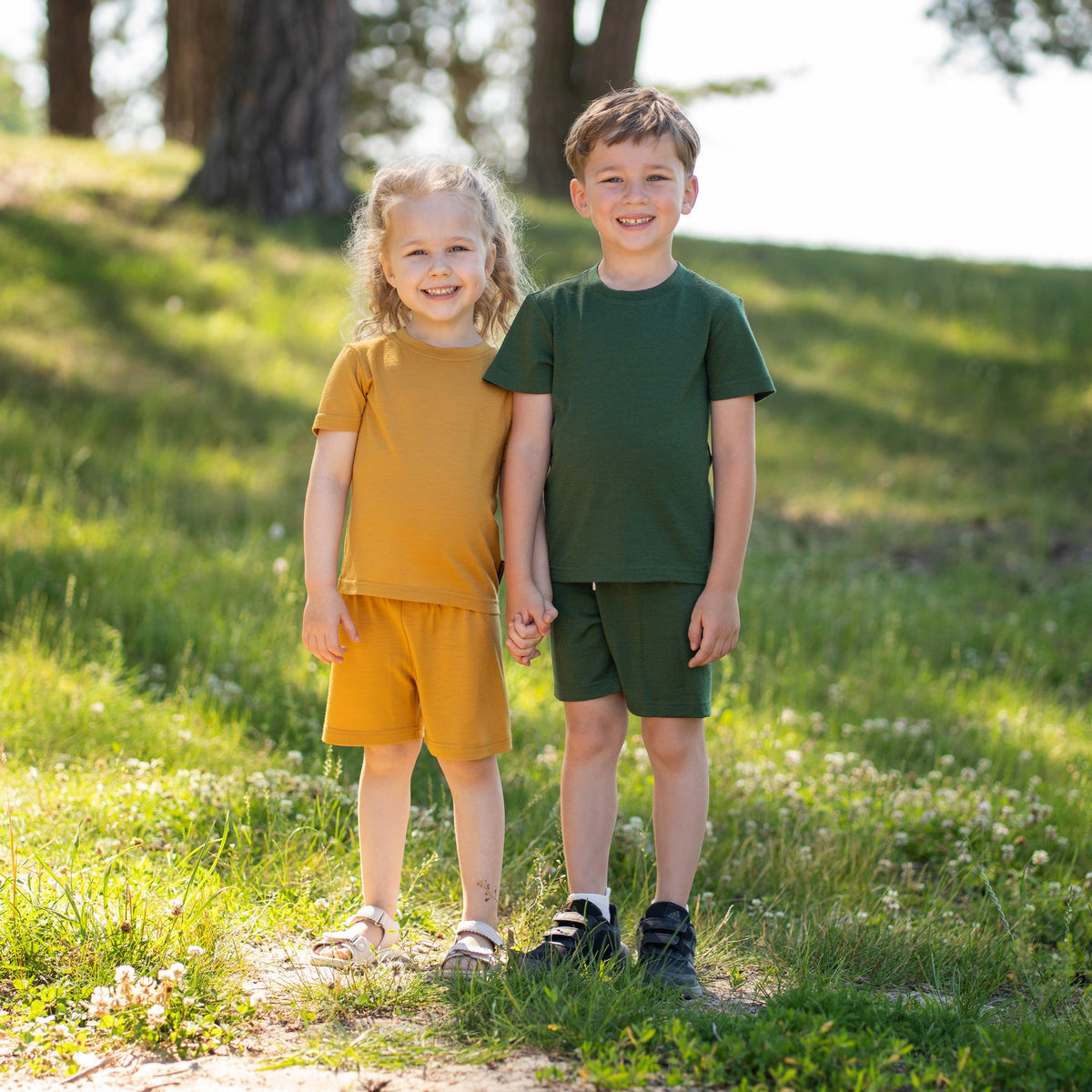 Kids' Lightweight 100% Merino T-Shirt Crewneck