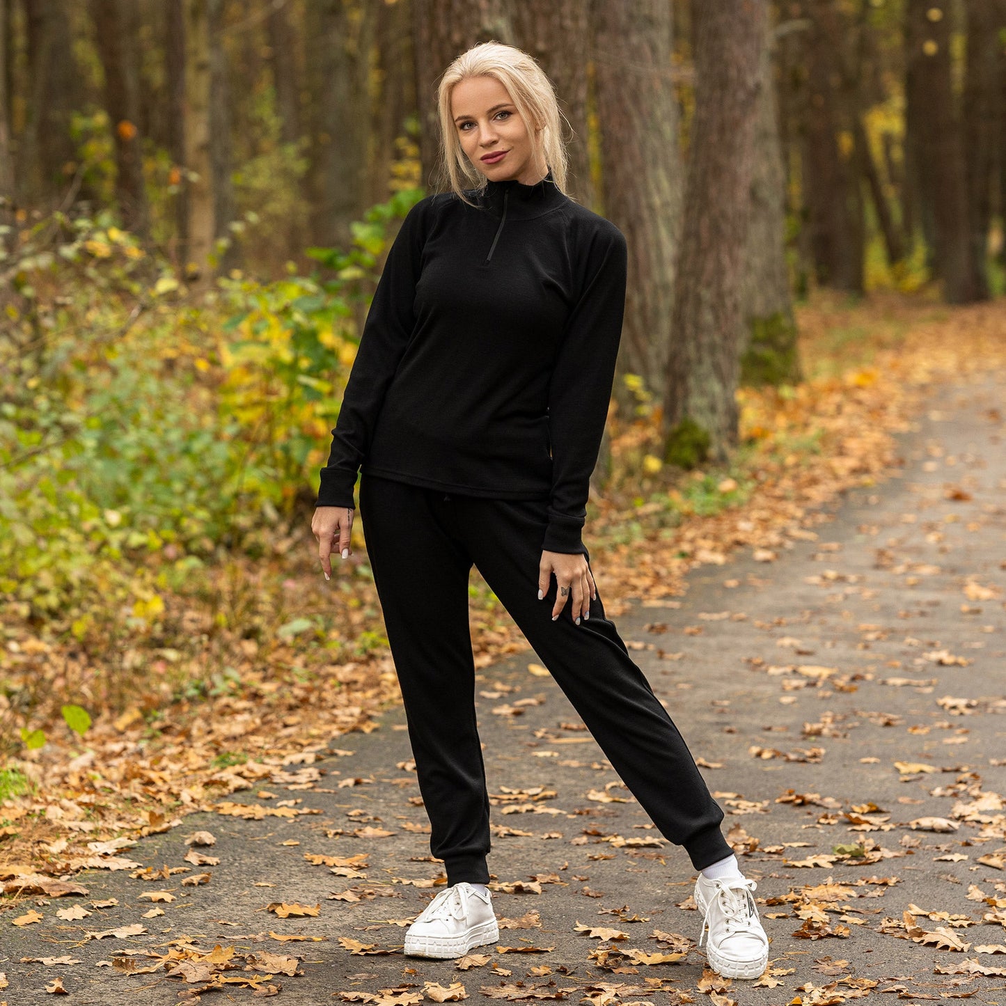 Women's 250 Zip Neck Top & Sweatpants 2-Piece Black