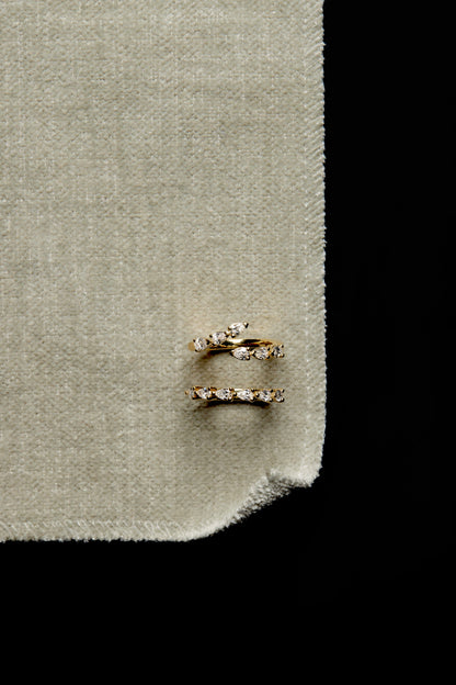 Pear Diamond Ring | 18K Yellow Gold