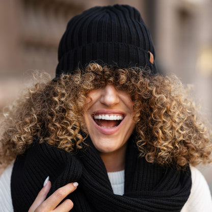 Women's Cashmere Knit Ribbed Beanie