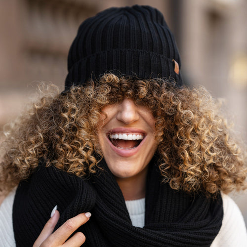 Women's Cashmere Knit Ribbed Beanie