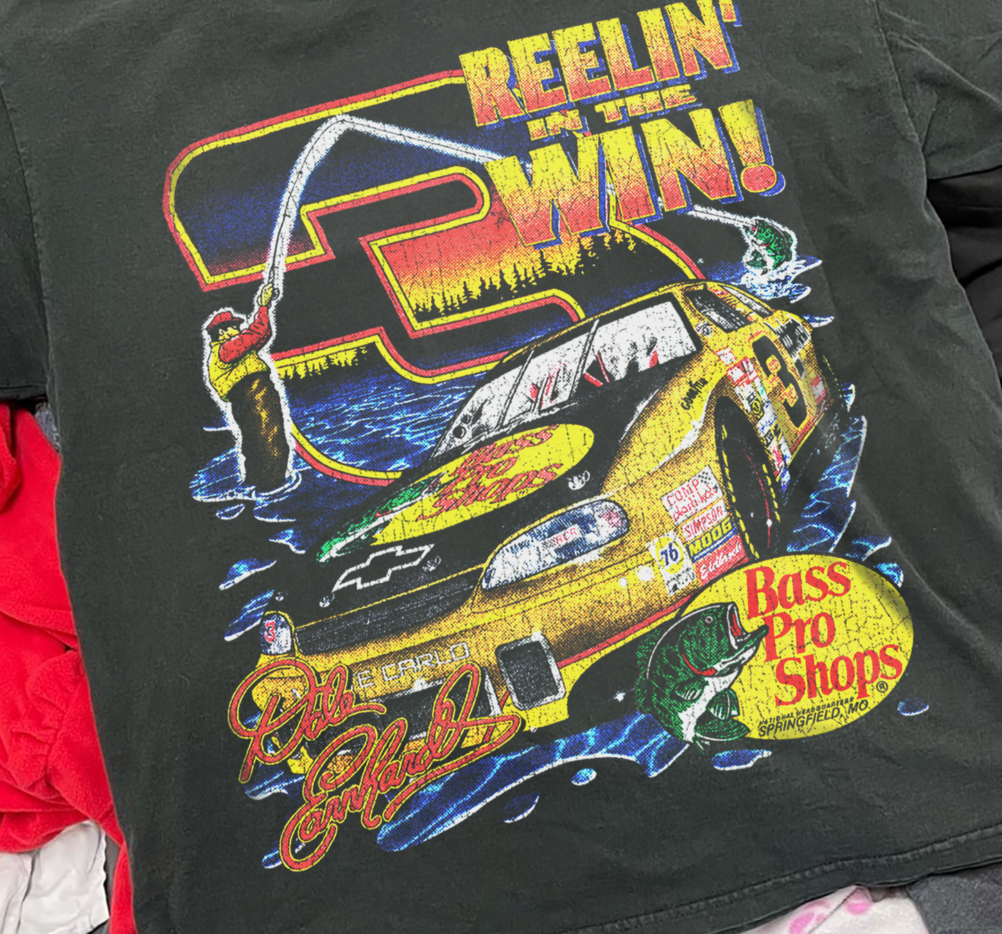 Bass Pro Shops - Reelin' In The Win - Vintage Black Washed T-Shirt