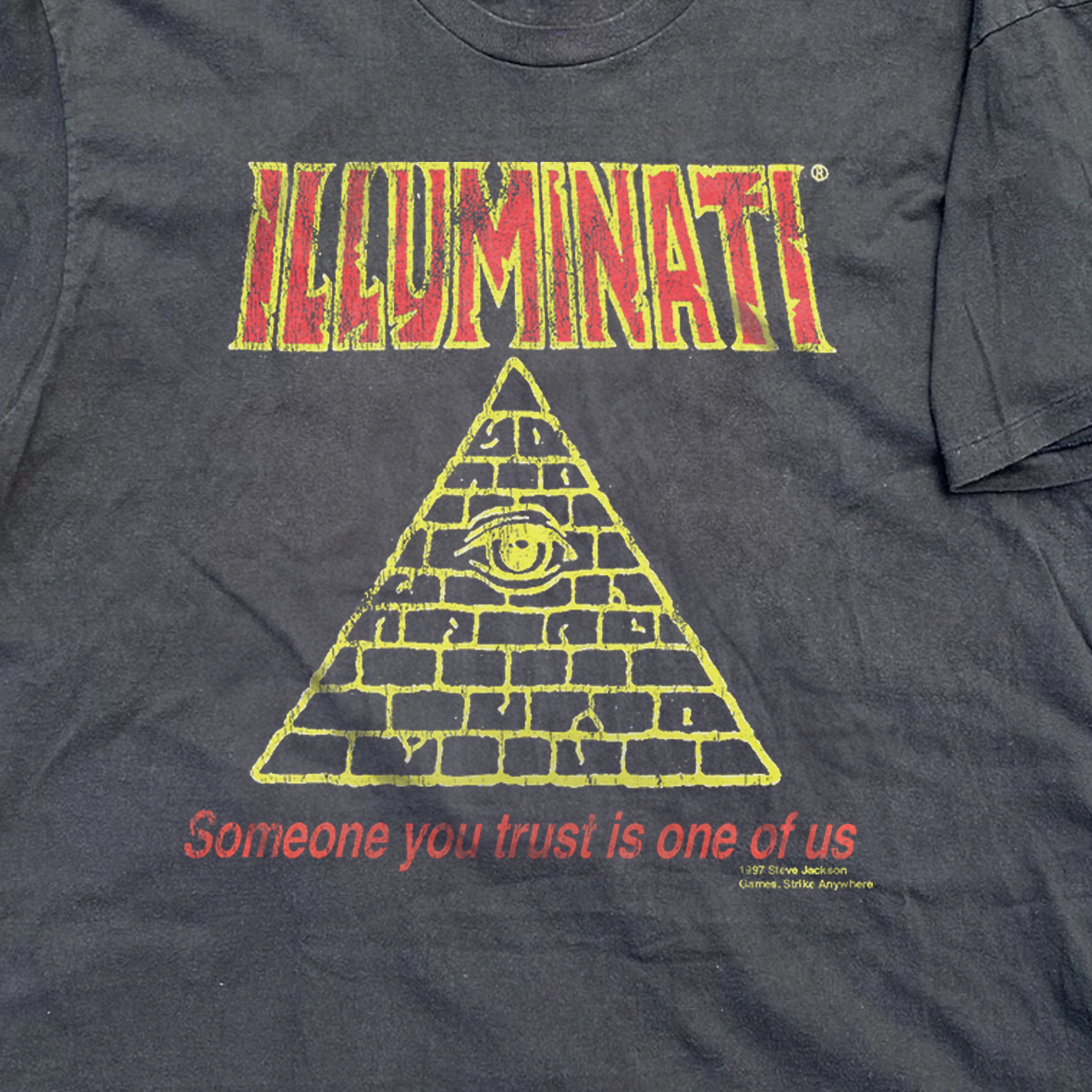 Illuminati 1997 Steve Jackson Games Rare Vintage Washed Black T-Shirt