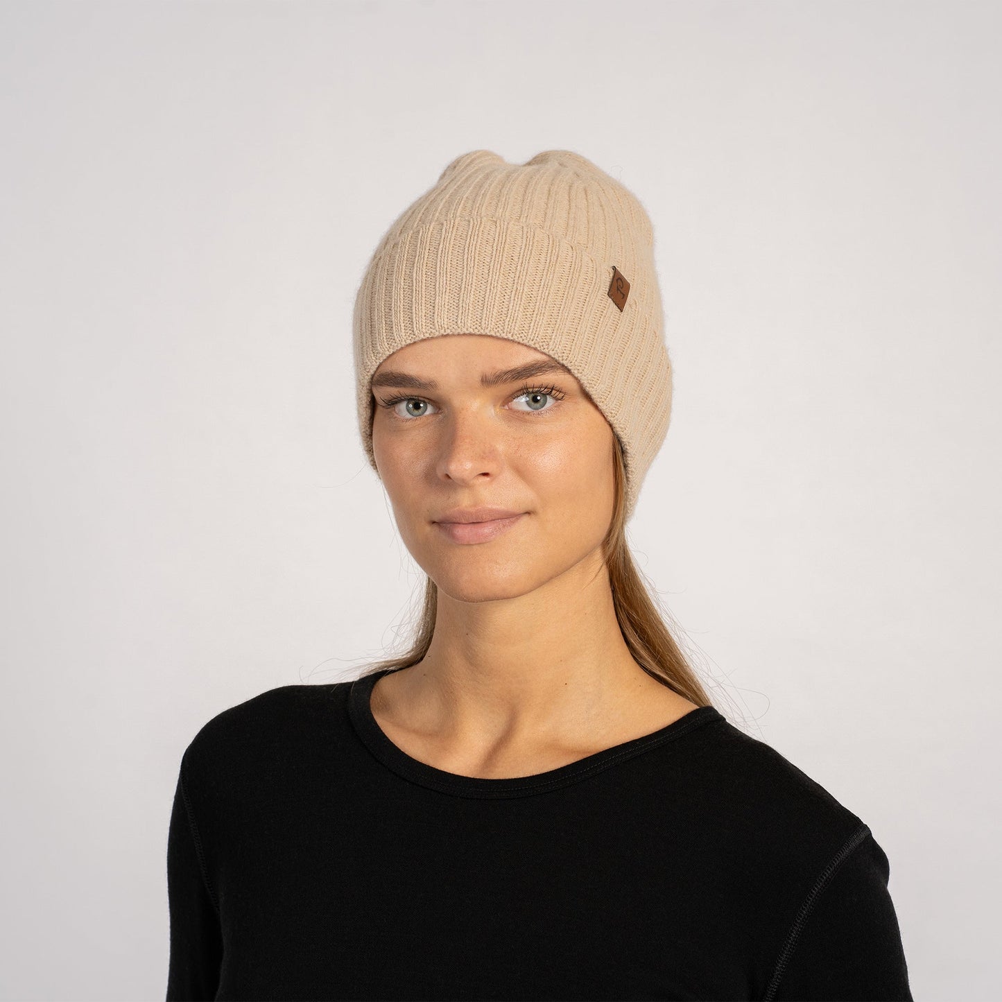 Women's Cashmere Knit Ribbed Beanie