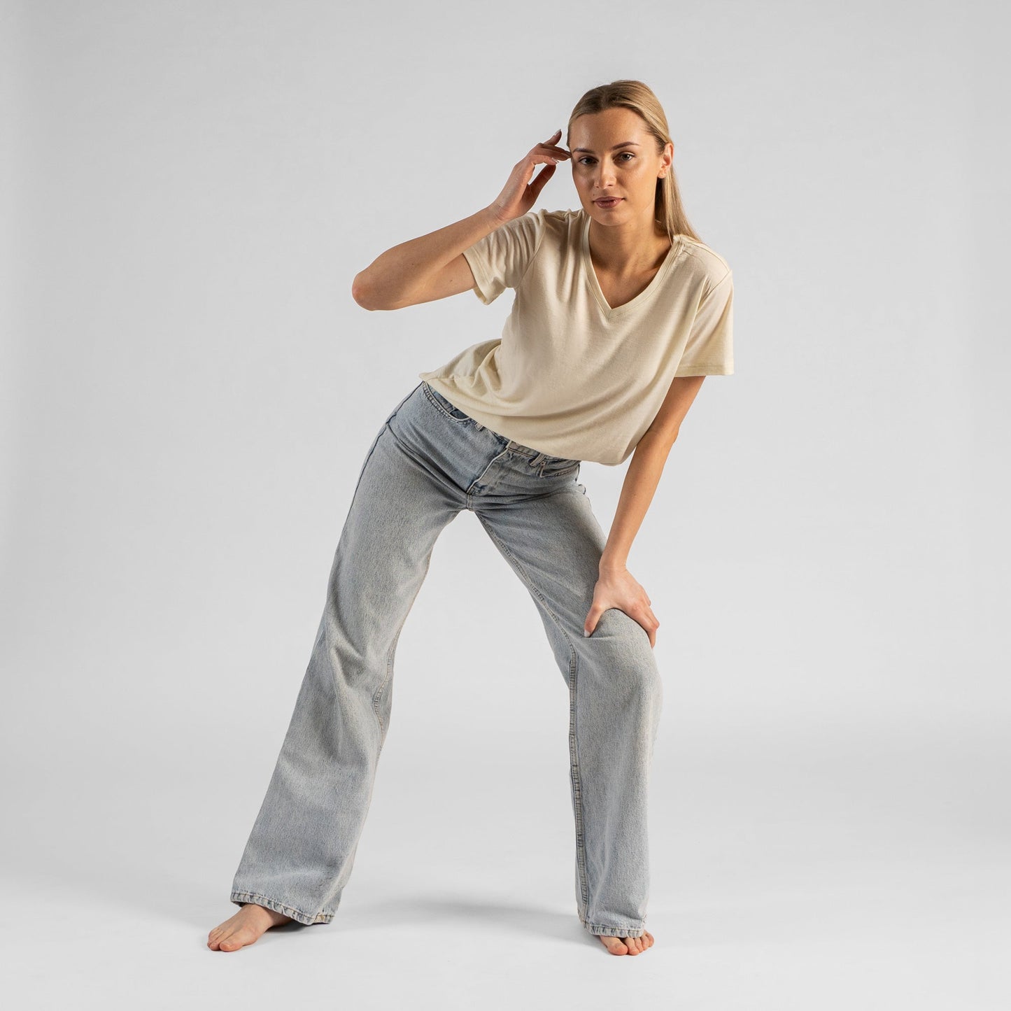 Women's Merino Regular Fit V-Neck Tee