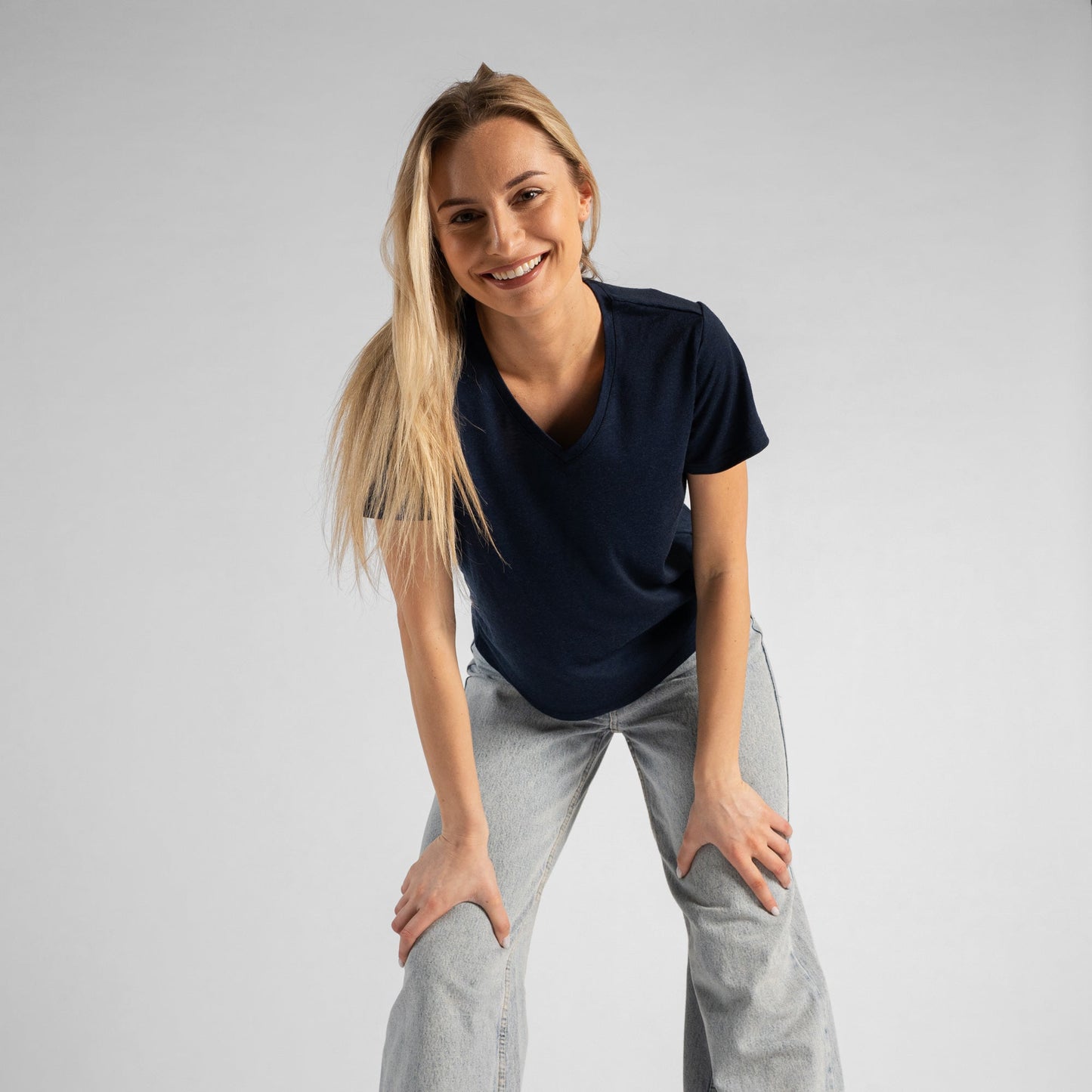 Women's Merino Regular Fit V-Neck Tee