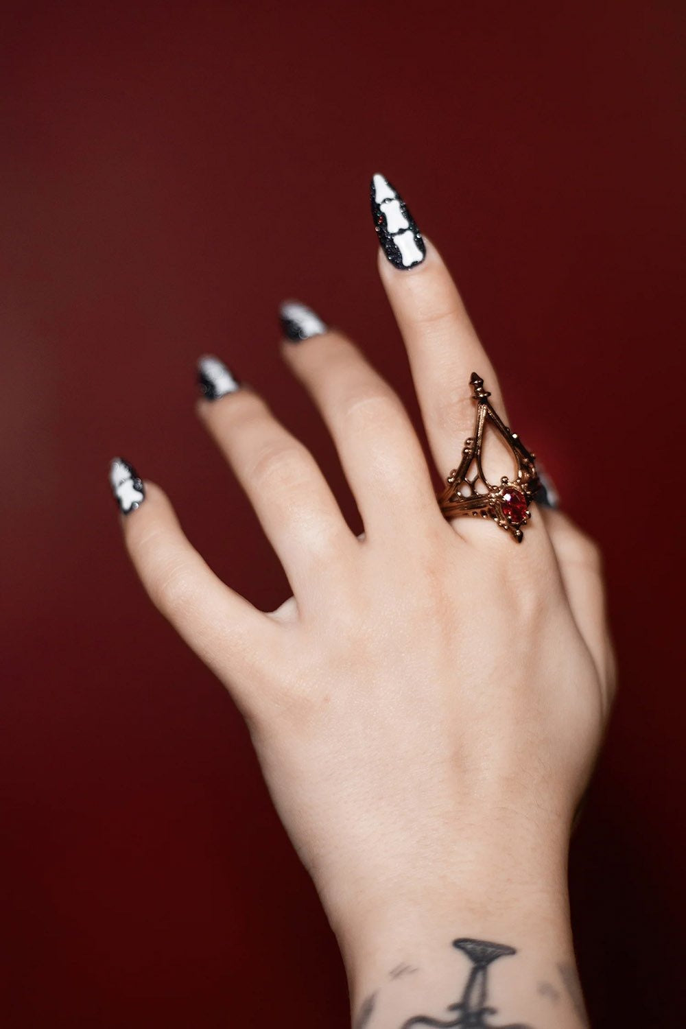 Cathedral Solace Ring [Vintage Dark/Rose Gold]