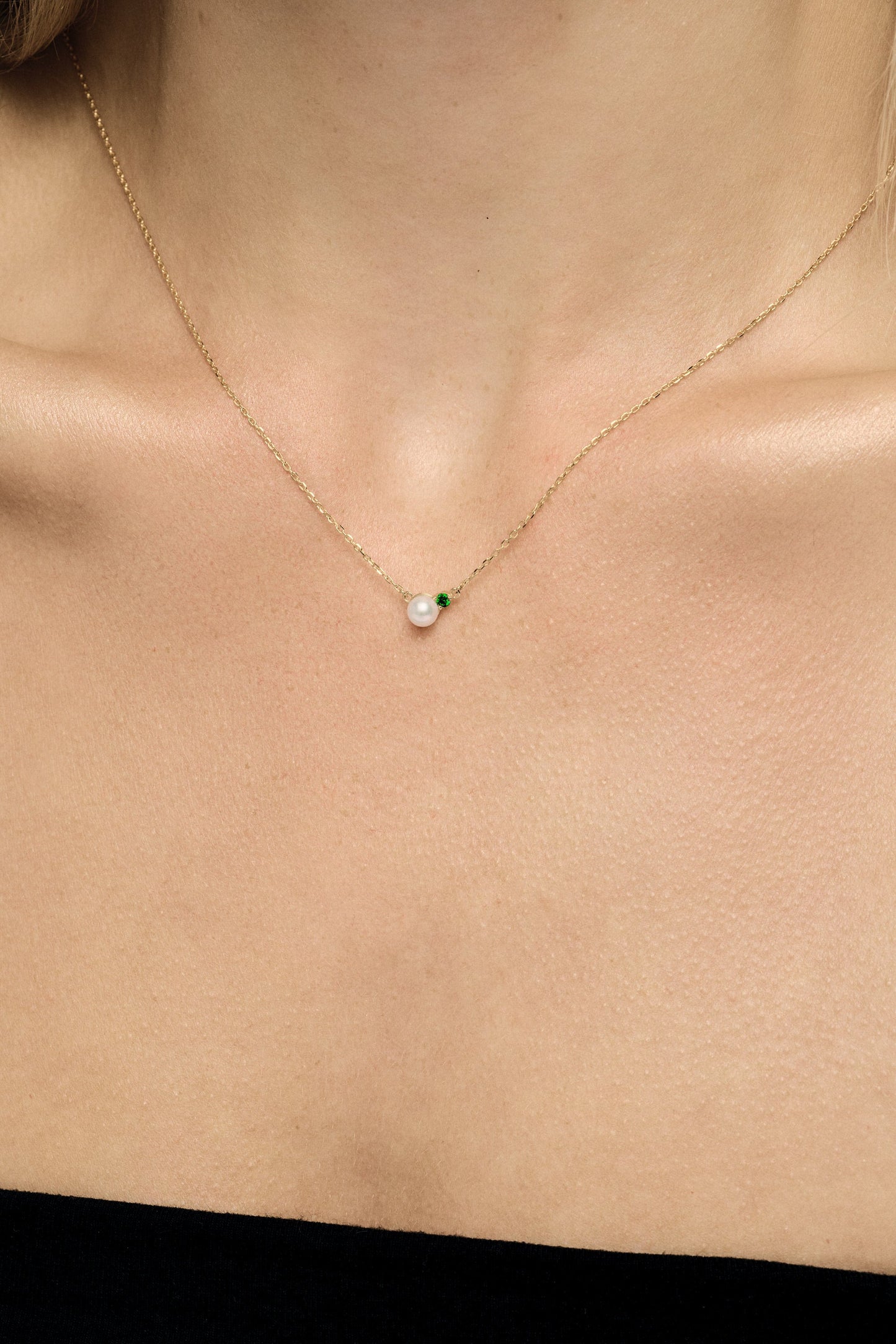 Emerald Pearl Duo Necklace | 9K White Gold