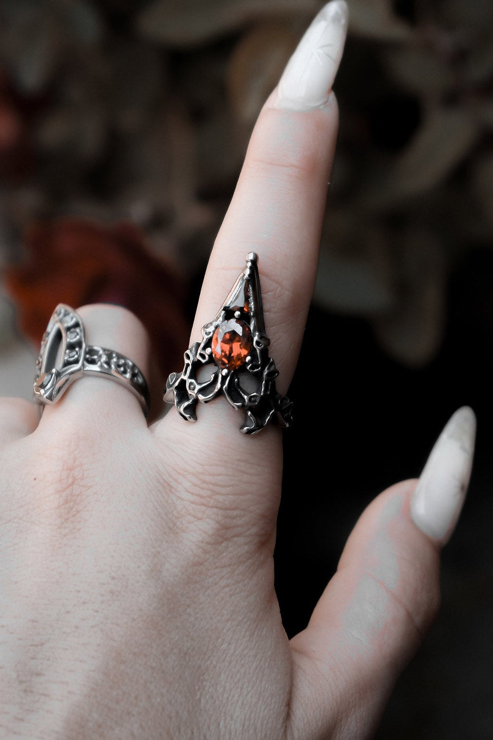 Altarveil Ring