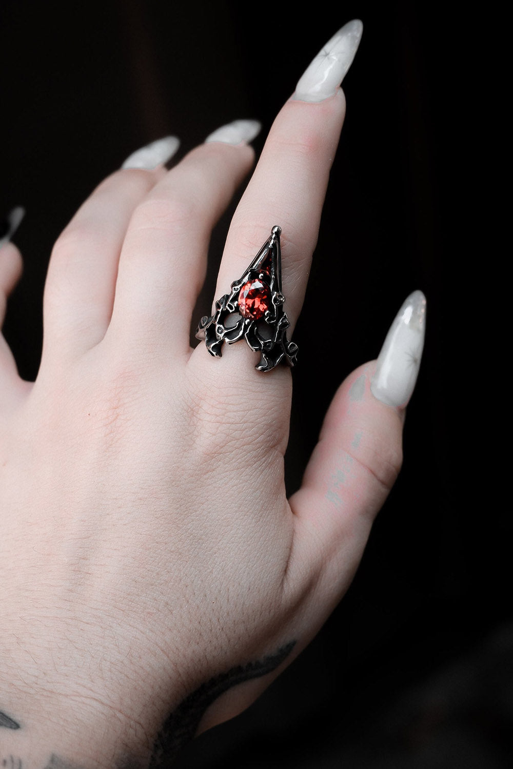 Altarveil Ring